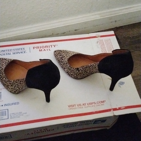 Leopard and Black heels 👠 - Picture 1 of 7